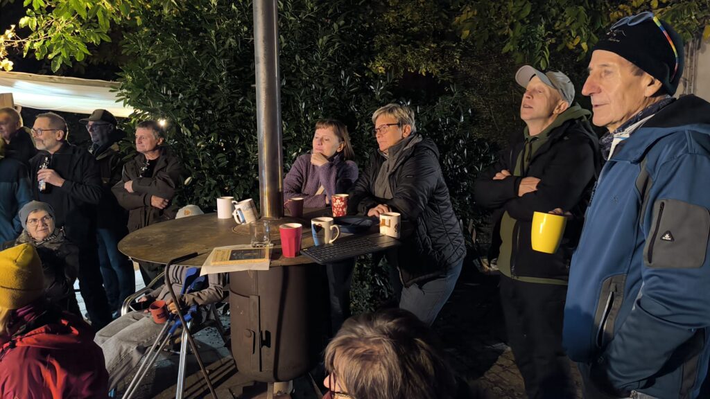 schön warm am Ofen